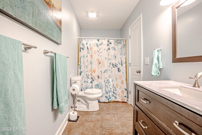 Building Photo - 1112 Colorado Ave