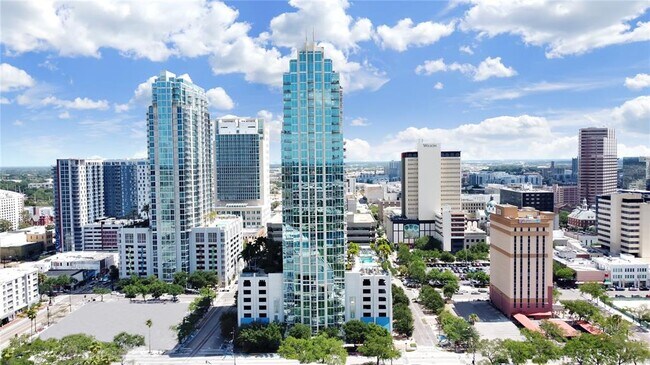 Building Photo - 777 N Ashley Dr