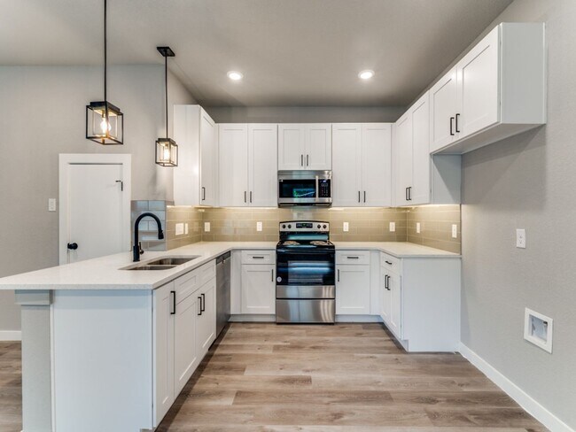 Building Photo - Gorgeous New Construction duplex for rent in Euless!