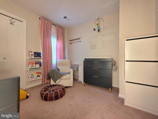 Building Photo - 2805 Balliett Ct