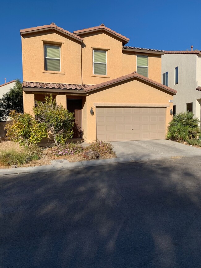 Primary Photo - Move In Ready 4 Bed Home in West Henderson