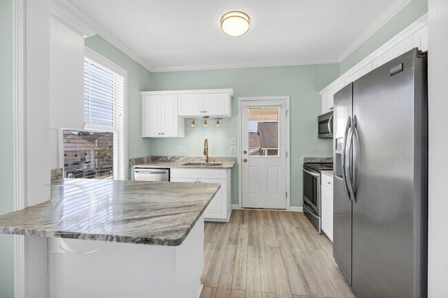 Building Photo - DOWNTOWN COLUMBIA BUNGALOW