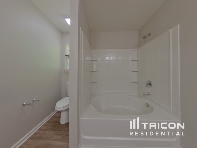 Building Photo - 5005 Sandis Court Mount Holly NC