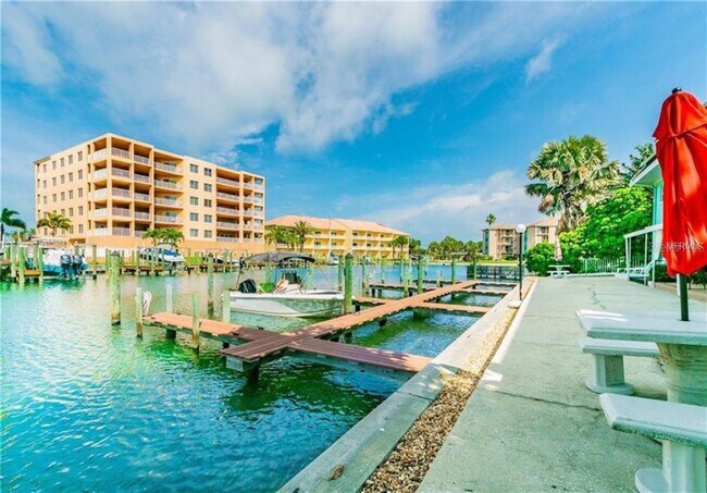 Building Photo - 11440 1st St E