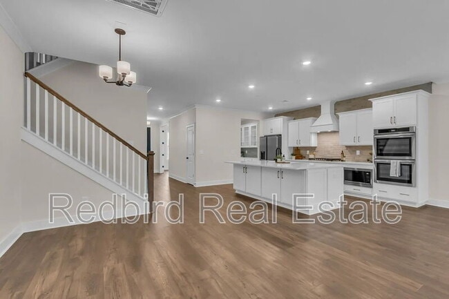 Building Photo - 911 Heatherfield Ln