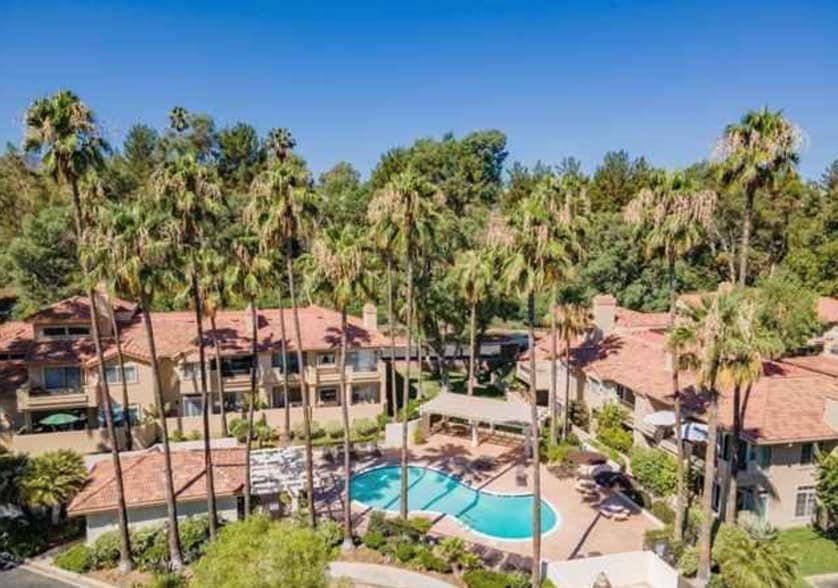 Surrounding and pool - 23924 Arroyo Park Dr