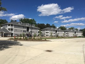 Building Photo - Mallard Landing Luxury Apartments