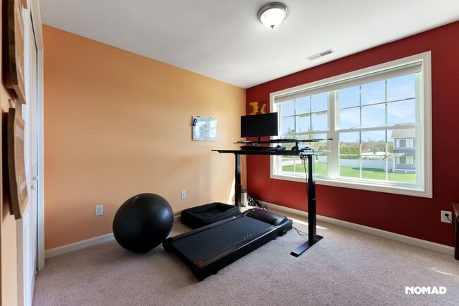 Building Photo - Spacious 4BR House in Hudson
