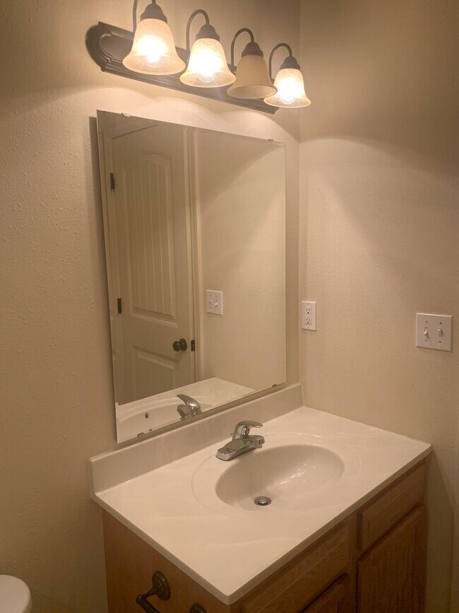 Building Photo - 6531-MF2-E2