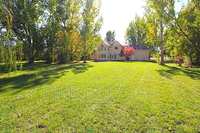 Building Photo - 85 S Linder Rd