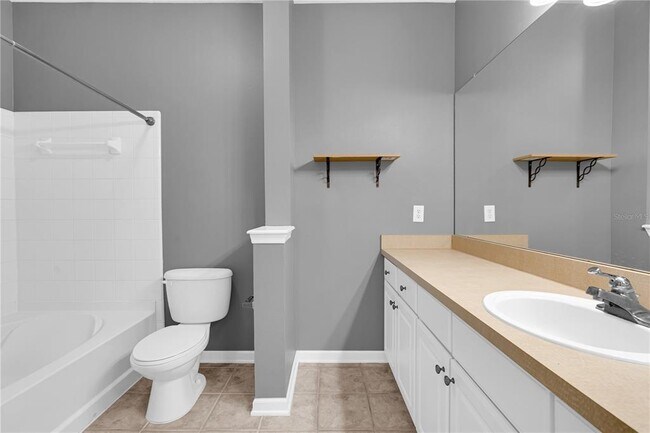 Building Photo - 12837 Madison Pointe Cir
