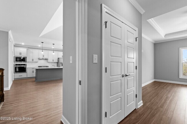 Building Photo - 5919 Ruby Fls Dr