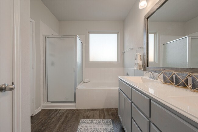 Building Photo - 5207 Chester Springs Ln