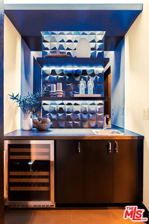 Building Photo - 1516 Forest Knoll Dr