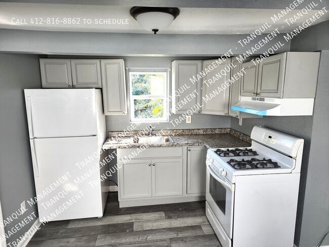 Building Photo - 542 Reed St