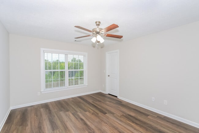 Building Photo - Stunning 4 Bedroom Home in Evans, GA