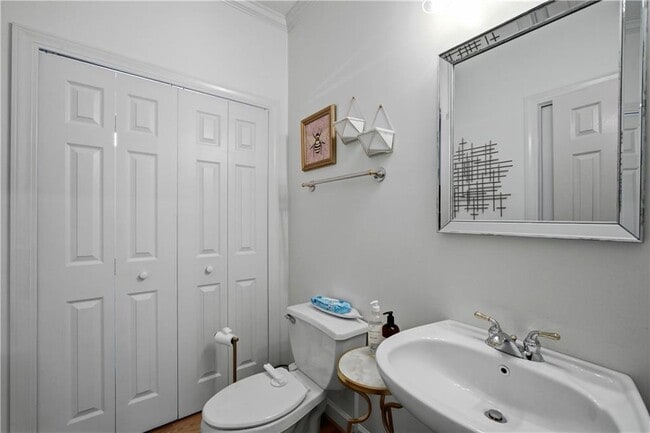 Building Photo - 3308 Fieldwood Dr SE