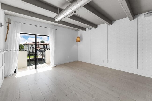 Building Photo - 6901 Edgewater Dr