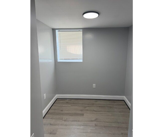 Building Photo - 3506 Lucille Ave