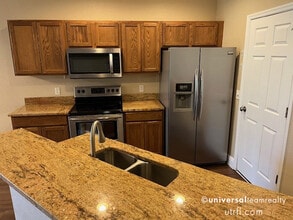 Building Photo - 9800 Solera Cove Pointe