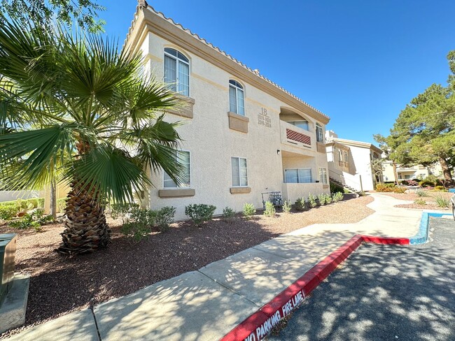 Building Photo - Finisterre Condo