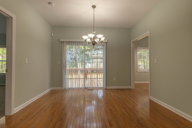 Building Photo - Available Now in Chadwick Shores