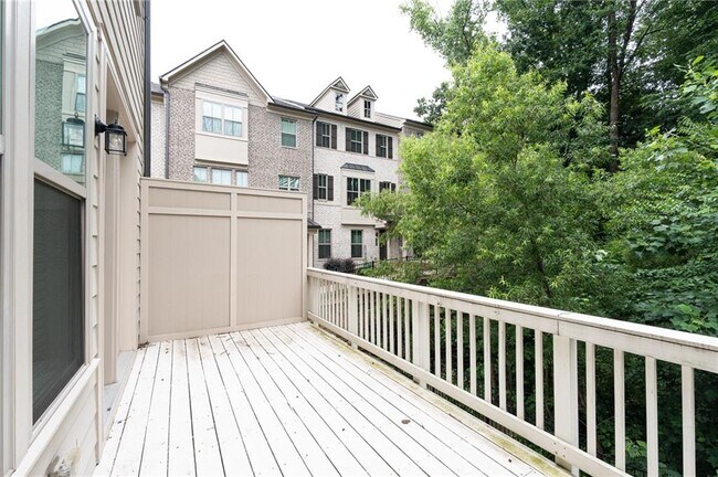 Building Photo - 2701 Cedar Pne Wy