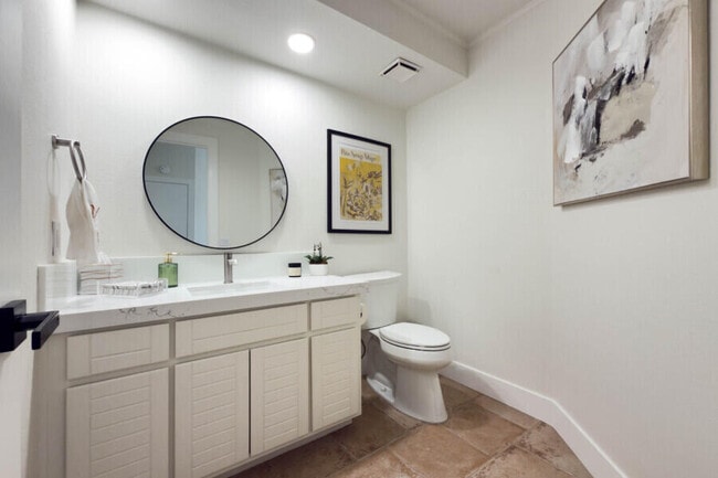 Building Photo - 80671 Cherry Hills Dr