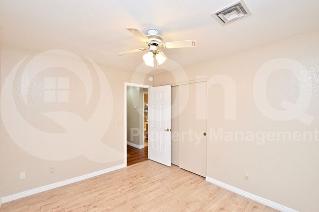 Building Photo - 763 W Folley St