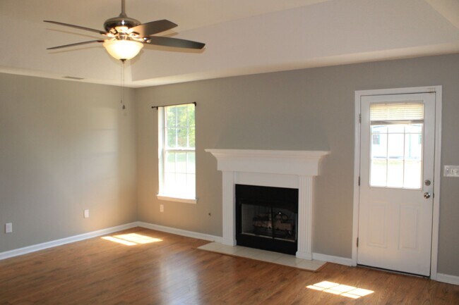 Building Photo - 2748 Davis Mill Rd