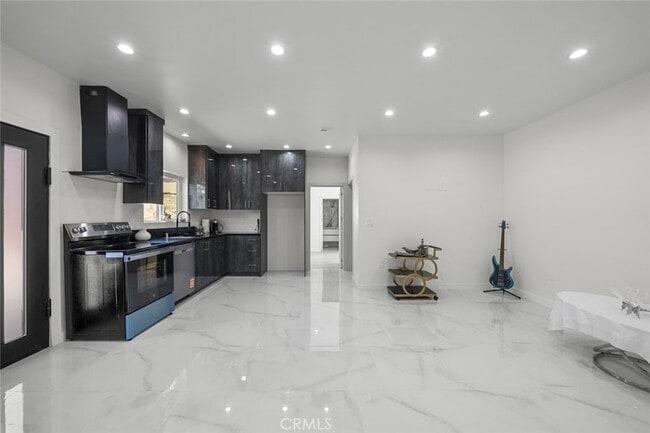 Building Photo - 10801 1/2 Wescott Avenue Unit