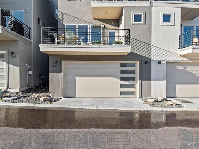 Building Photo - 1251 E Echelon Rdg Ln