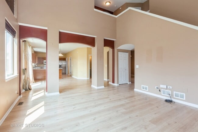 Building Photo - 14712 Independence Dr