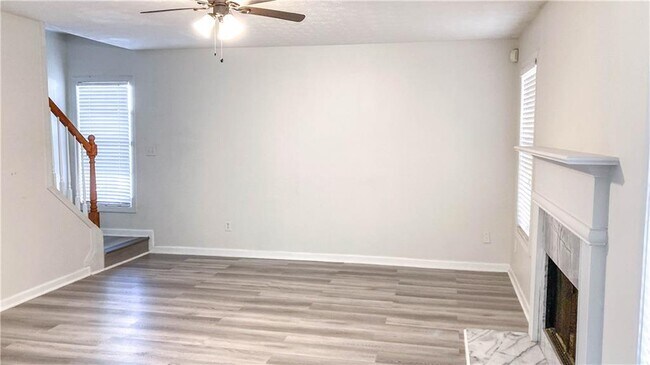 Building Photo - 570 Sterling Pointe Ct NW