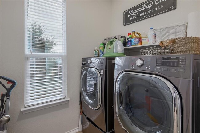 Building Photo - 12309 Calibri Ln