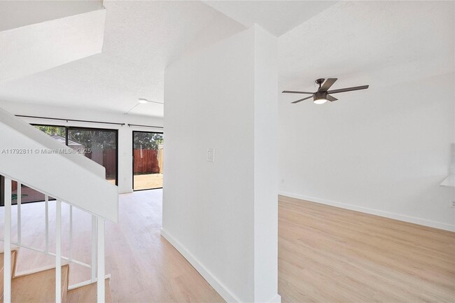 Building Photo - 3809 SW 82nd Ave