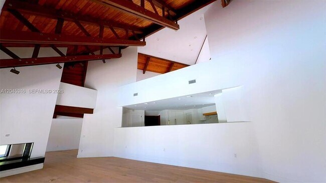 Building Photo - 8925 SW 102nd Terrace