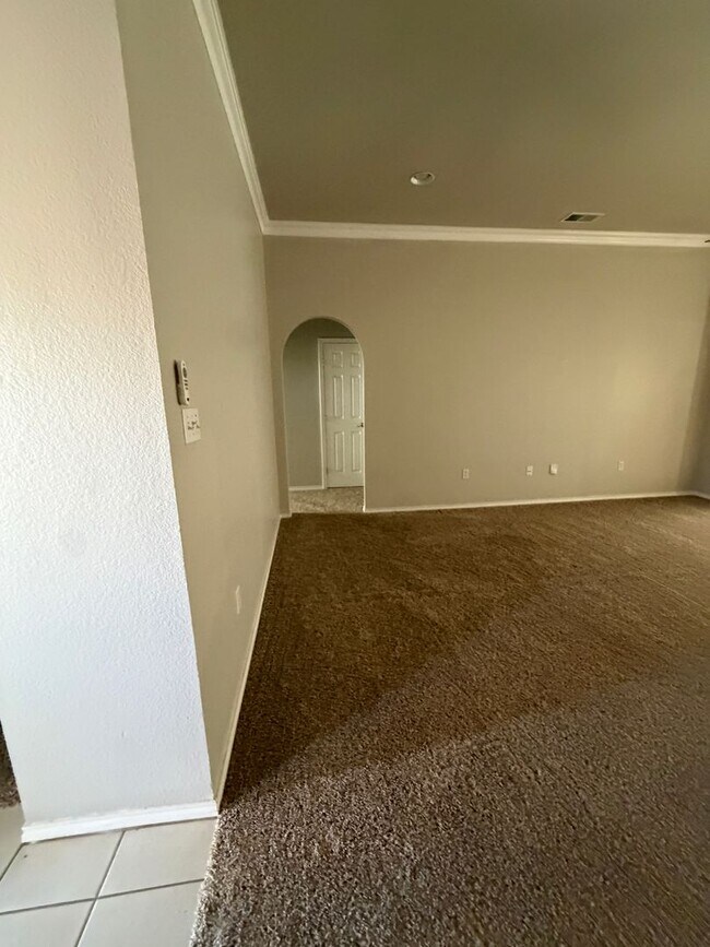 Building Photo - 4407 Trevino St