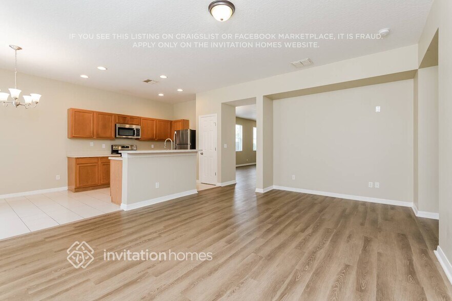 Building Photo - 240 Andover Dr