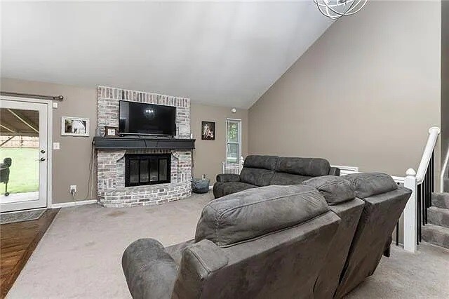 Livingroom - 919 NE 112th Ter