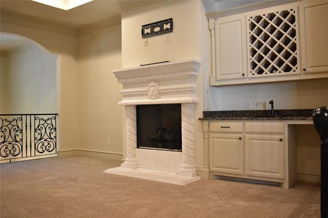 Building Photo - 1625 Fountain Pass Dr