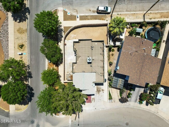 Building Photo - 9127 Texas Red Dr