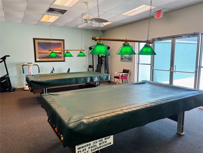 Building Photo - 1323 Bayshore Dr