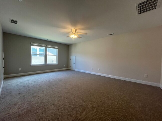 Building Photo - 17027 Challory Gln Wy
