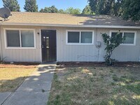 Building Photo - 8821-8823 Kelley Dr