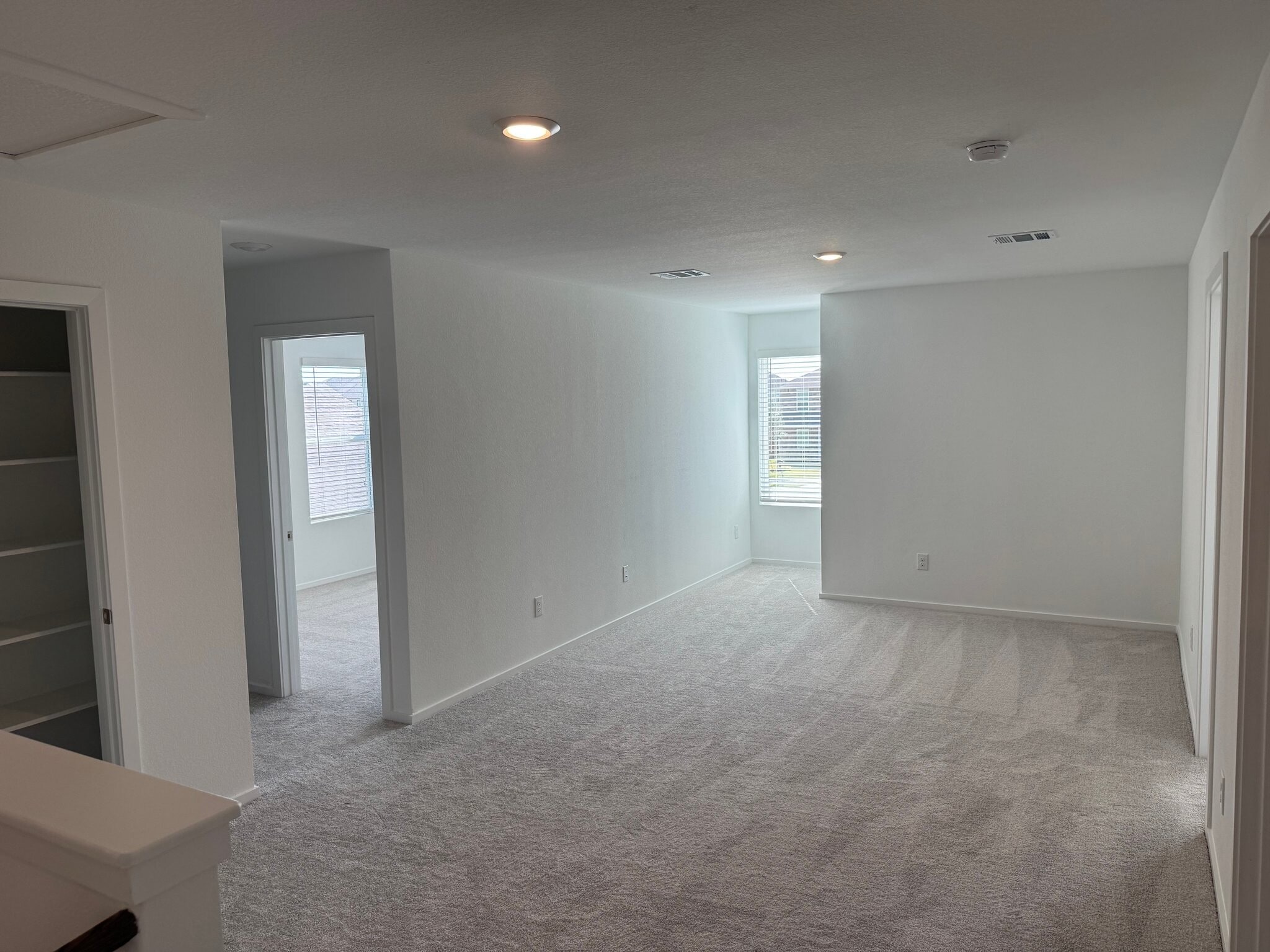 Building Photo - 335 Ice Shr Trl