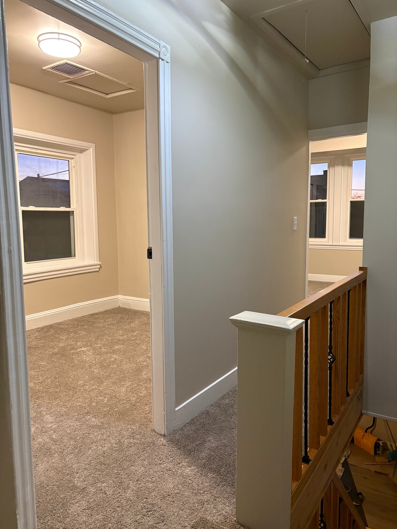 Building Photo - 709 DeKalb St