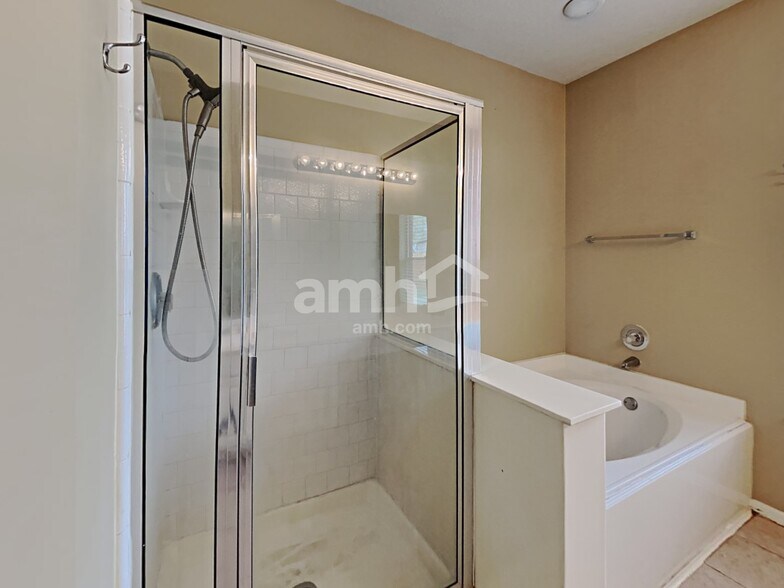 Building Photo - 2903 Linda Dr