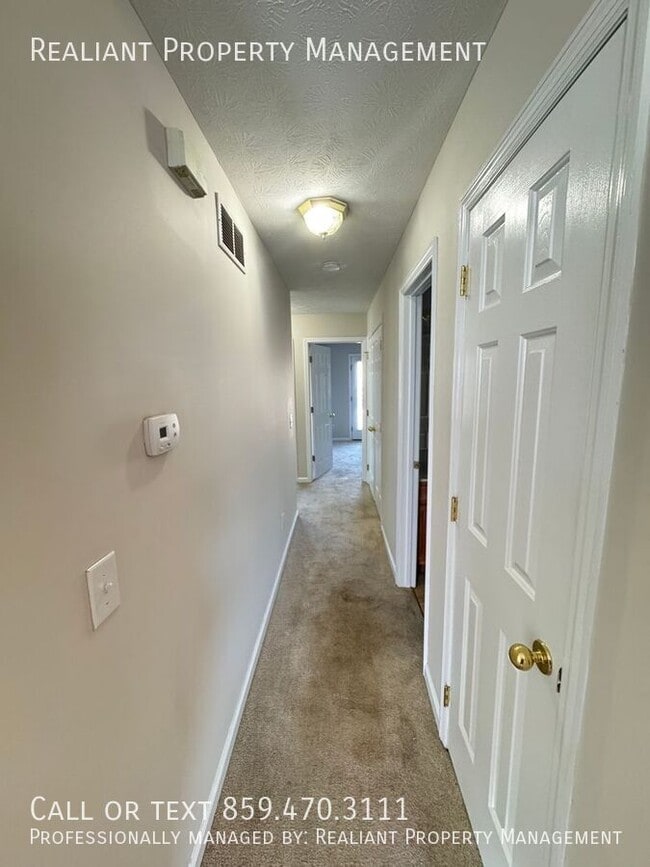 Building Photo - 303 Parker Pl