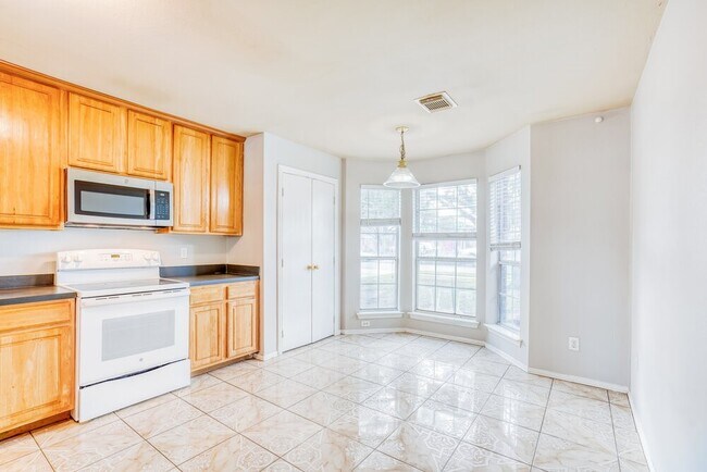 Building Photo - 21030 Stoney Haven Dr